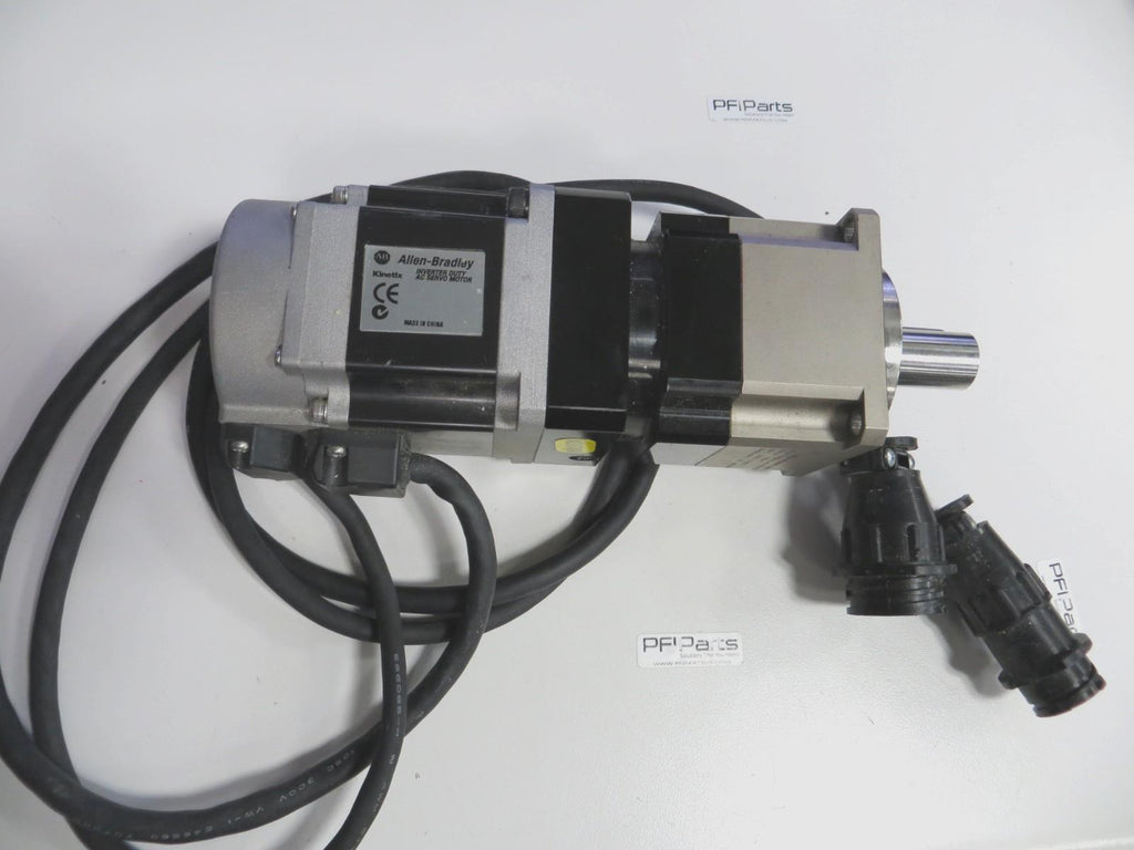 Allen-Bradley TLY-A220T-HK62AA TL-Series Servo Motor  and 4:1 Gearbox