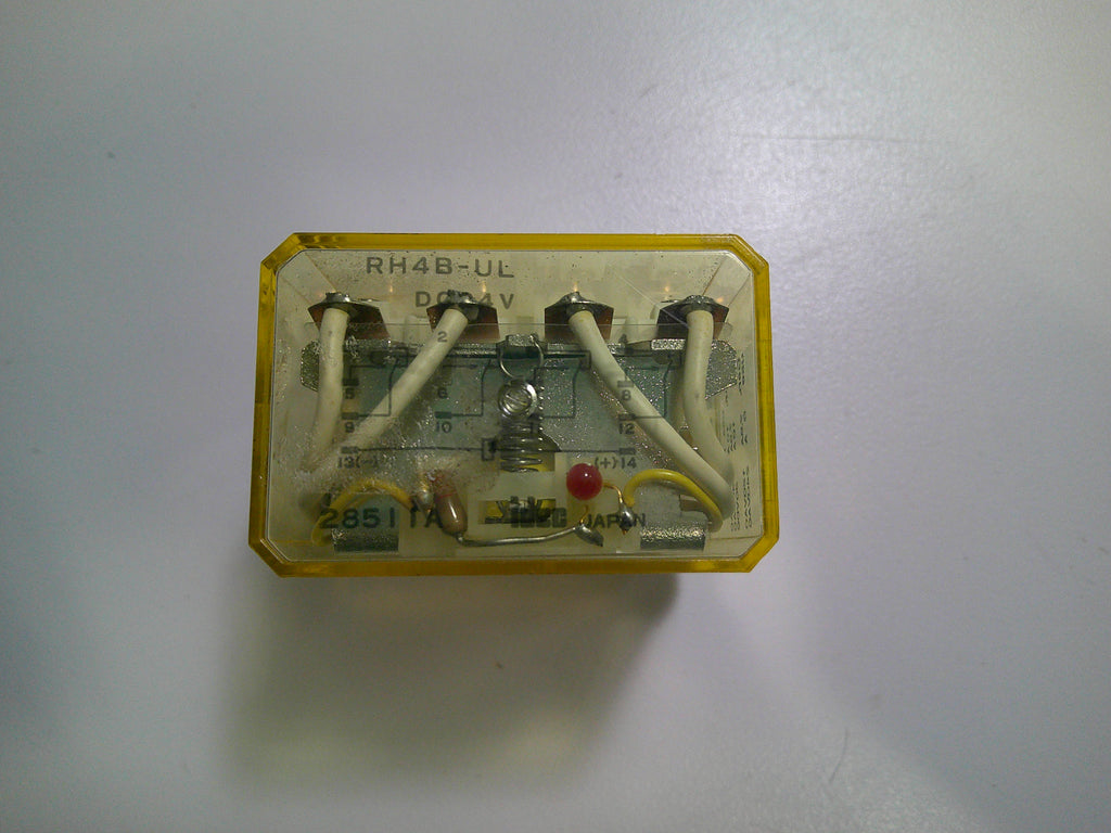 IDEC RH4B-UL-24VDC