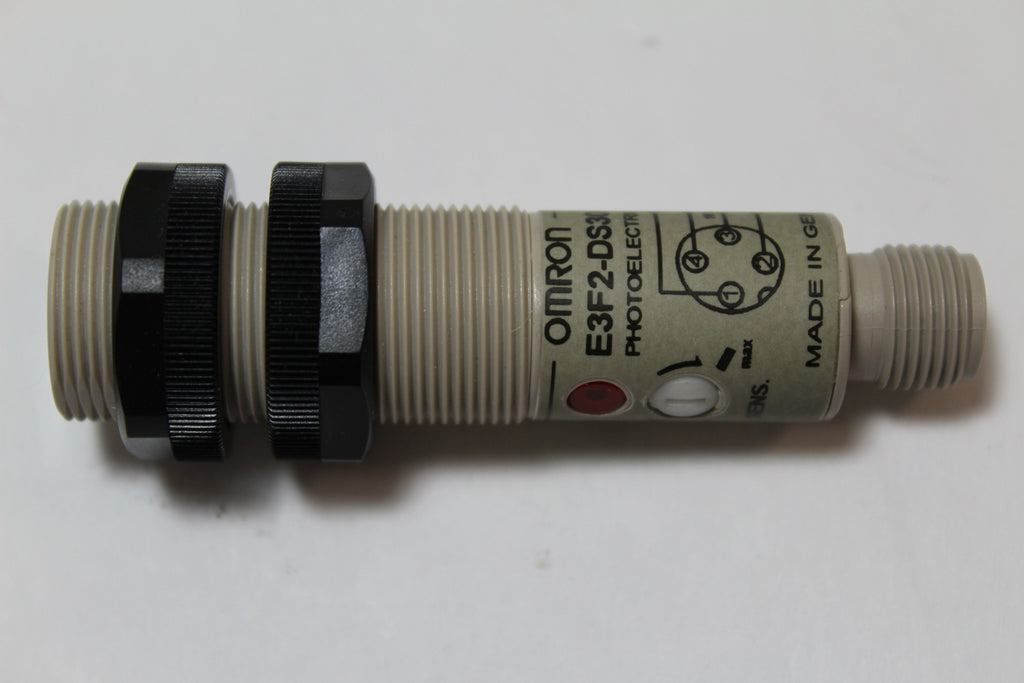 Omron E3F2-DS30C4-P1 Photoelectric Switch