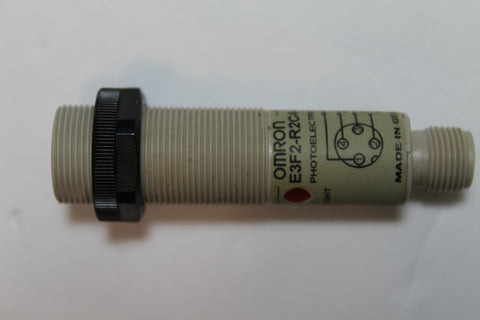 Omron E3F2-R2C4-P1 Photoelectric Switch