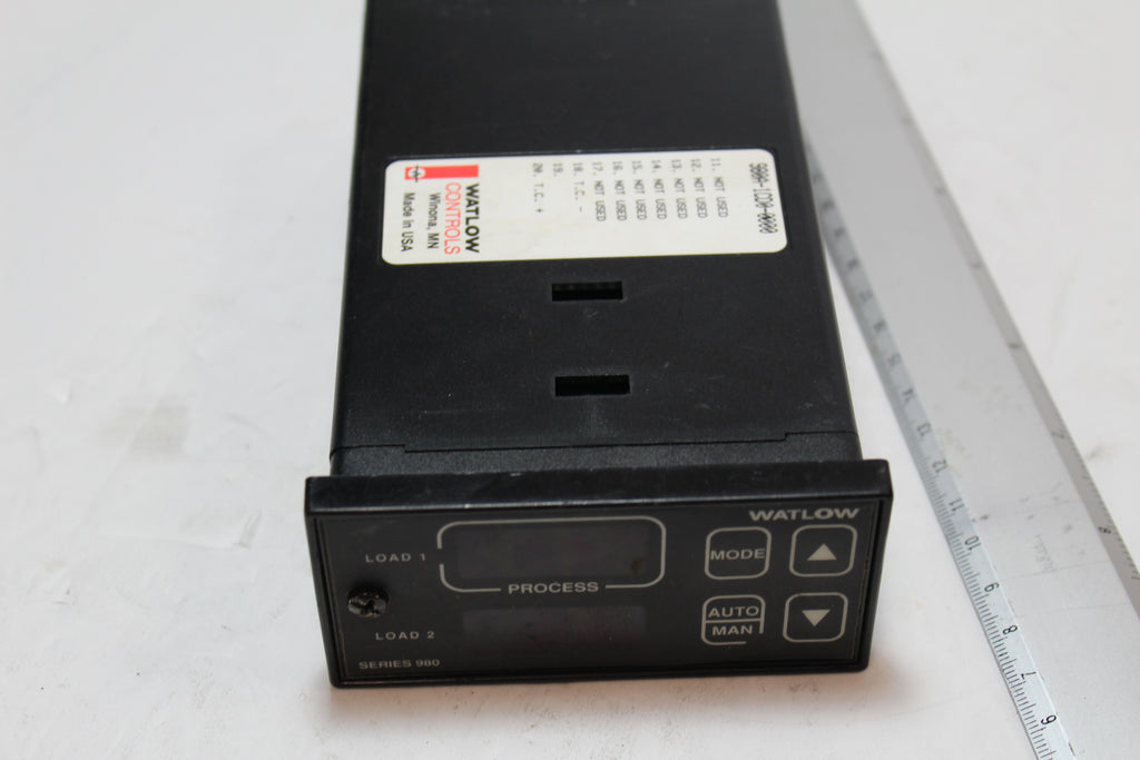 Watlow 980A-1CD0-0000 Temperature/Process Controller