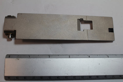 Universal 042A-S09 Tape Window, 16mm