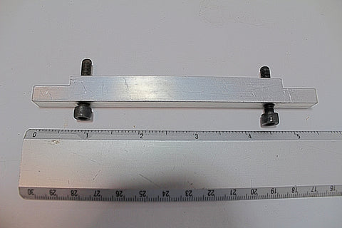 Universal 47084601 Clamp