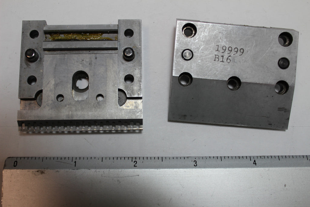 Universal 19999000 COVER 40LD